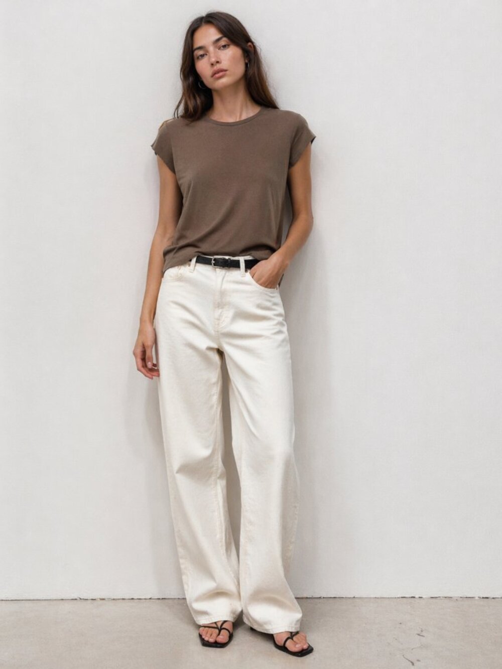 Zara 100% Cotton Soft Minimalist Basic Crew Neck Tee Size Small